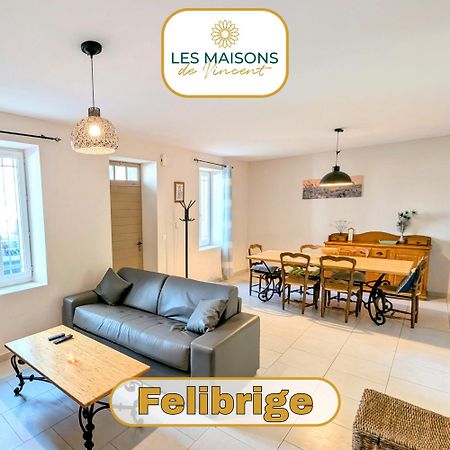 Felibrige - Clim - Cour Villa Arles Kültér fotó